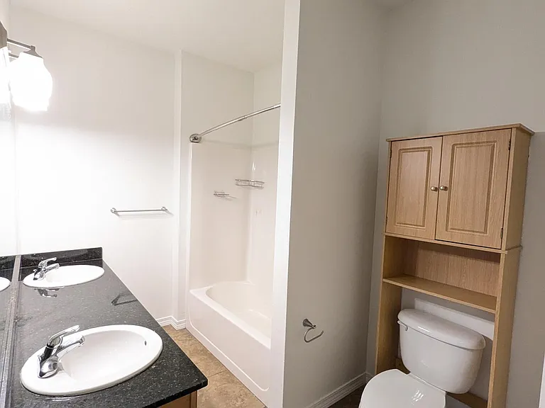 1537 Bentley Cir — Photo 18