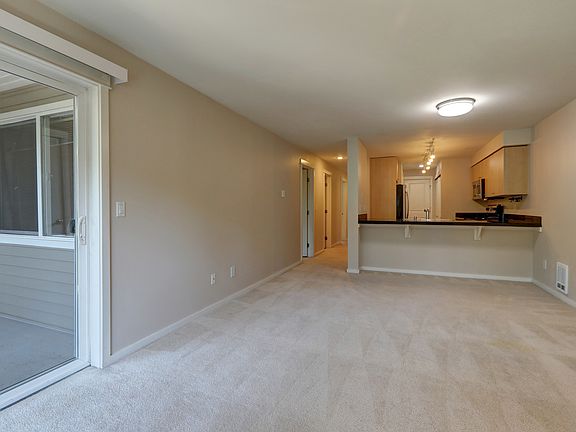 4th image of 11211 NE 128th St APT K302
