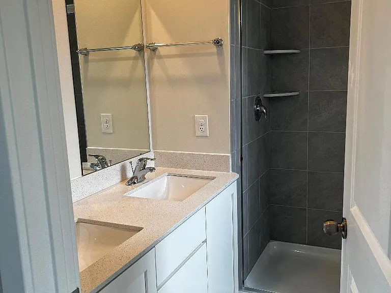 4930 Brookside Ct — Photo 14