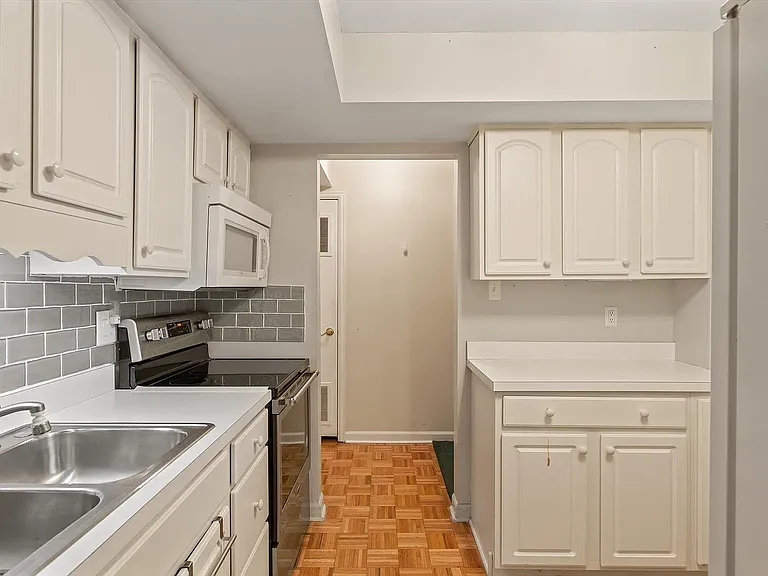 820 Lincolnway West St #107 — Photo 5