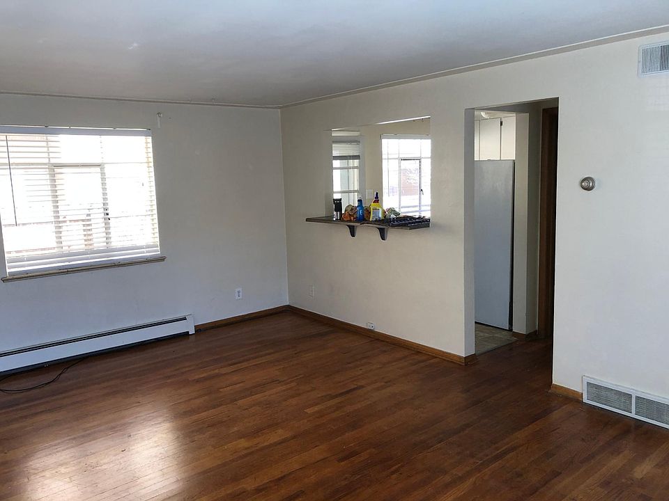 2nd image of 3518 Tennyson St