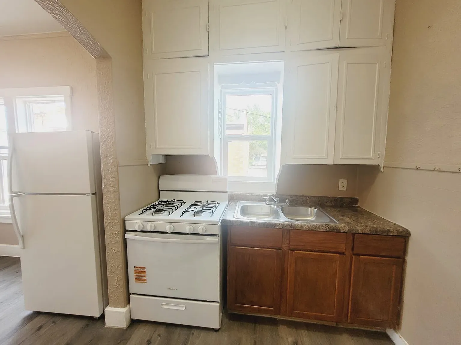 Studio, $790 — Photo 4