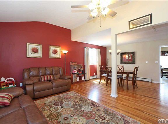 3rd image of 114 N Summit Ave