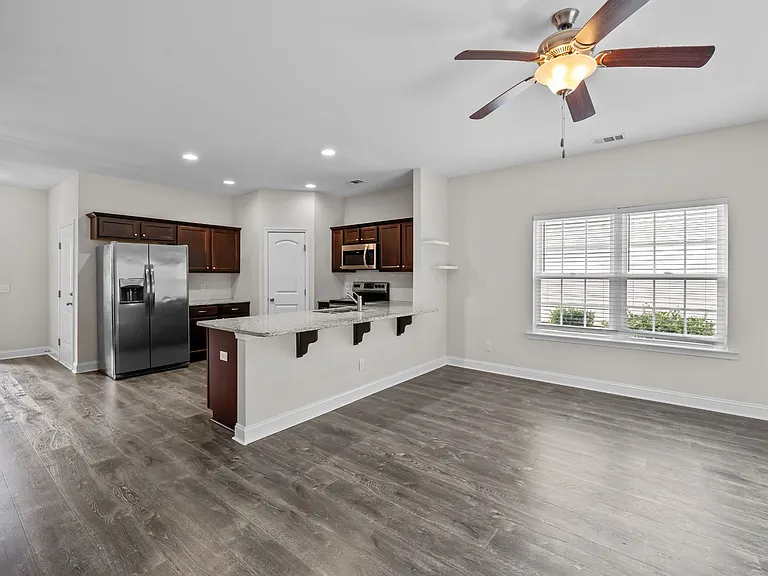 147 Ainsdale Dr — Photo 6