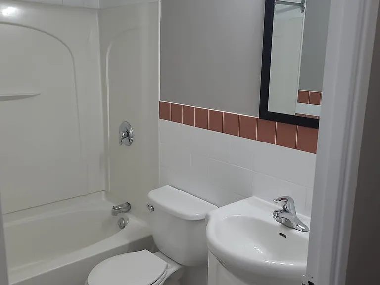 1 Humber Ct — Photo 22