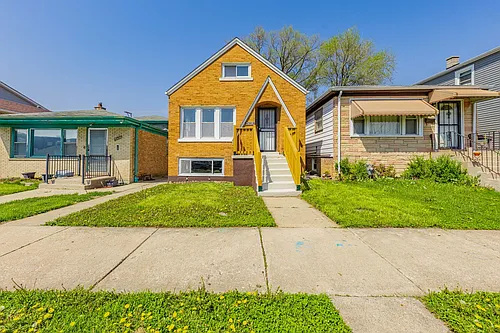 7614 W 63rd Pl Photo 1
