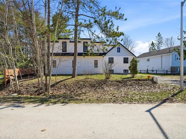 42 Fatima Ct, Wasaga Beach, ON L9Z 1K9