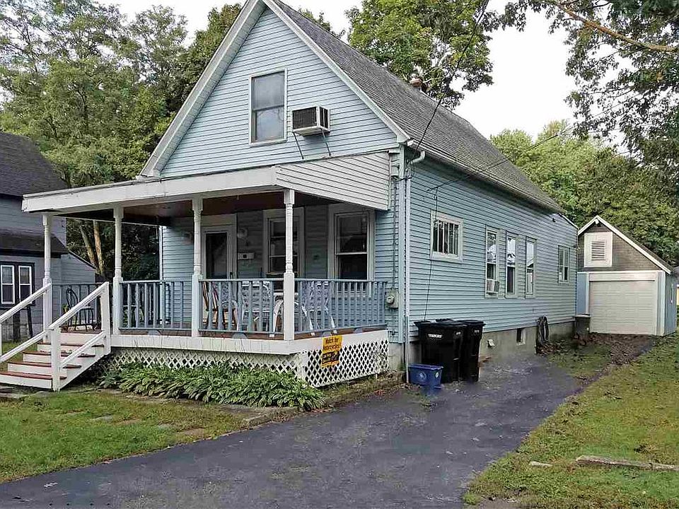 1st image of 30 Woodlawn Ct