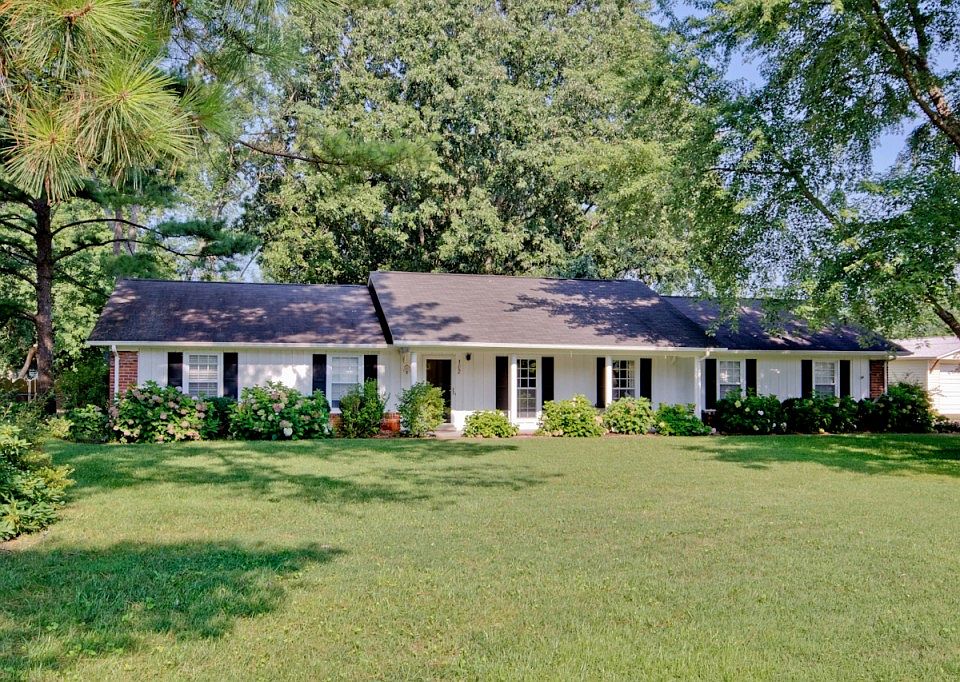 1st image of 102 Donaldson Dr
