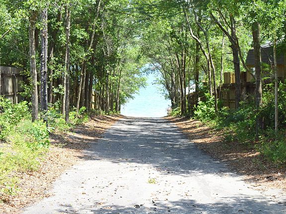 5th image of 3595 Crystal Lake Dr