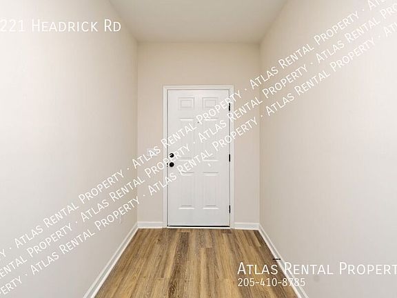 5th image of 2221 Headrick Rd