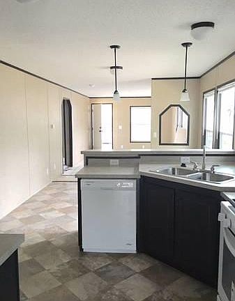 3rd image of 6218 Sandown Dr SW