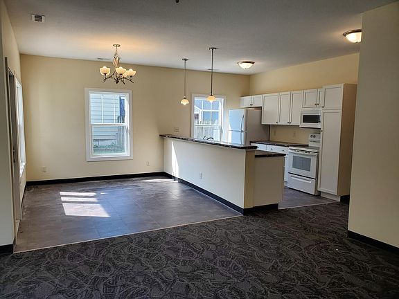 Living room to Dining/Kitchen