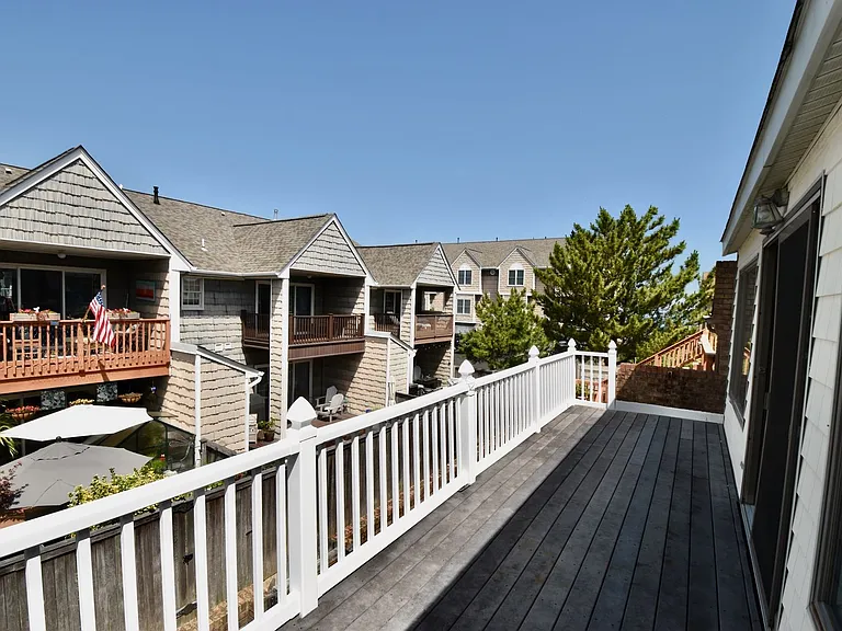 2407 Whaler Ct — Photo 25