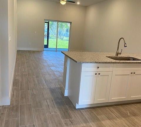 4th image of 4139/4141 SW 7th Pl
