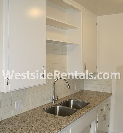 2nd image of 1112 9th St APT 6