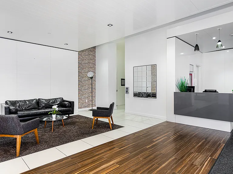 2211 3rd Ave #10-E — Photo 12