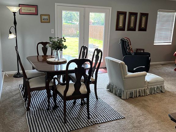 4th image of 2841 Oakshire Dr