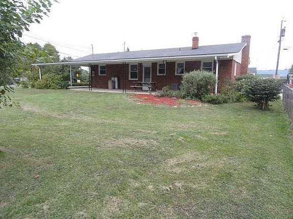2nd image of 116 Ashby St
