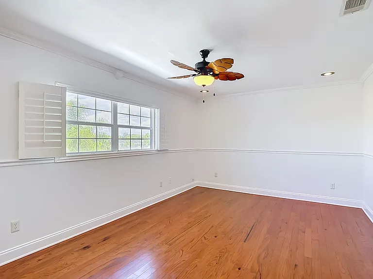 8733 Bay Pointe Dr — Photo 31