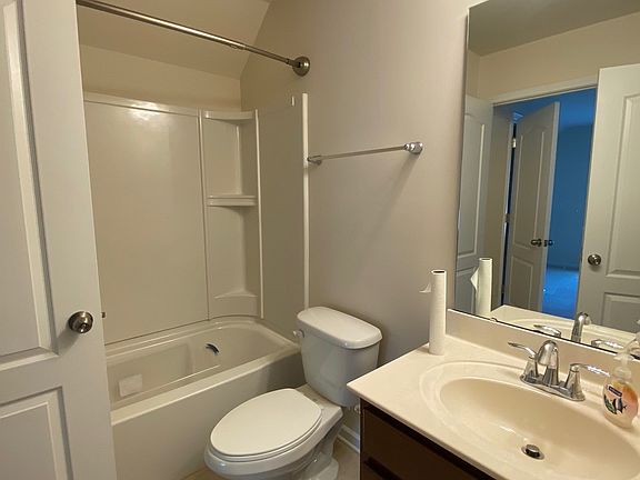 4th image of 4812 Pepper Dr