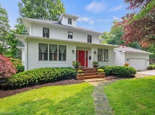 12 Riverside Dr, Poland, OH 44514