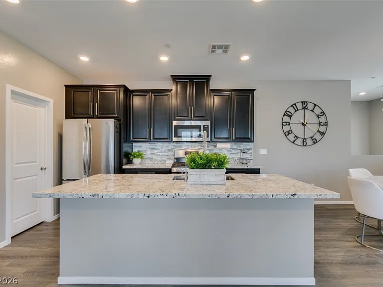 544 Teovani St #924 — Photo 25
