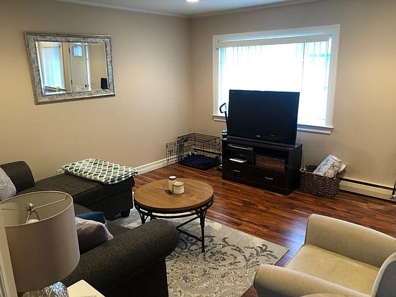 5th image of 1015 Hilldale Dr #1015