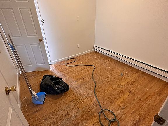 5th image of 176 Rockaway Ave APT 3L