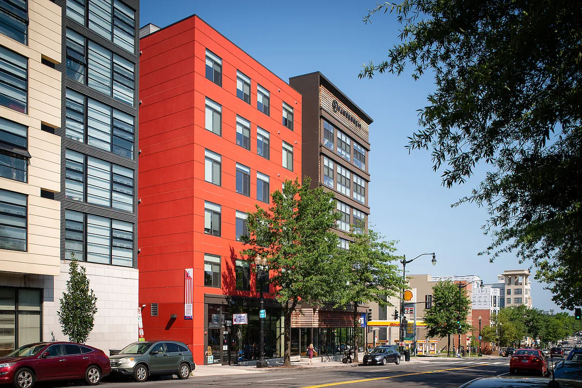 Fahrenheit Apartments — Photo 1