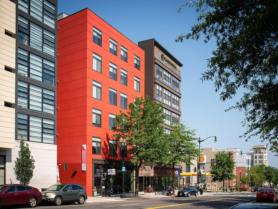 Fahrenheit Apartments