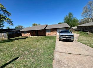3101 E Noble Dr, Edmond, OK 73034
