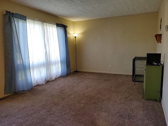 3rd image of 2711 Glenwood Ave