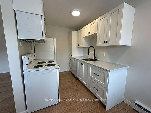 2nd image of 1172 Hamilton Rd #208