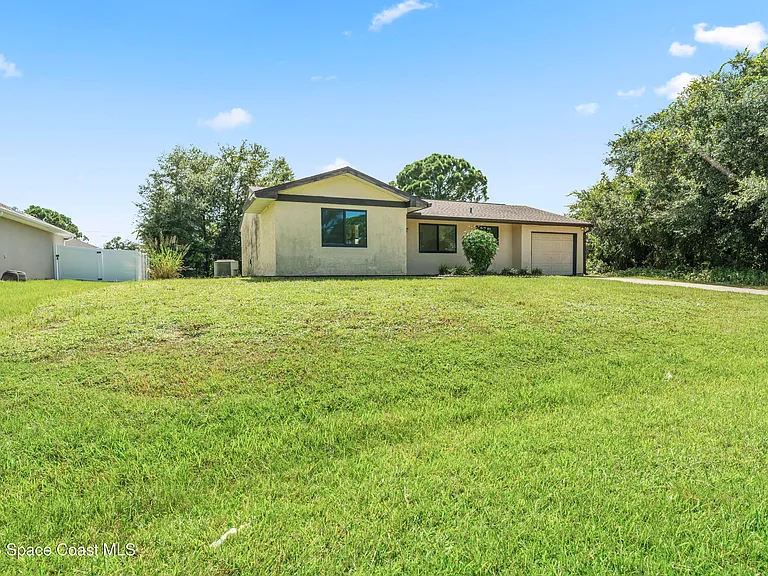 920 San Filippo Dr SE — Photo 14