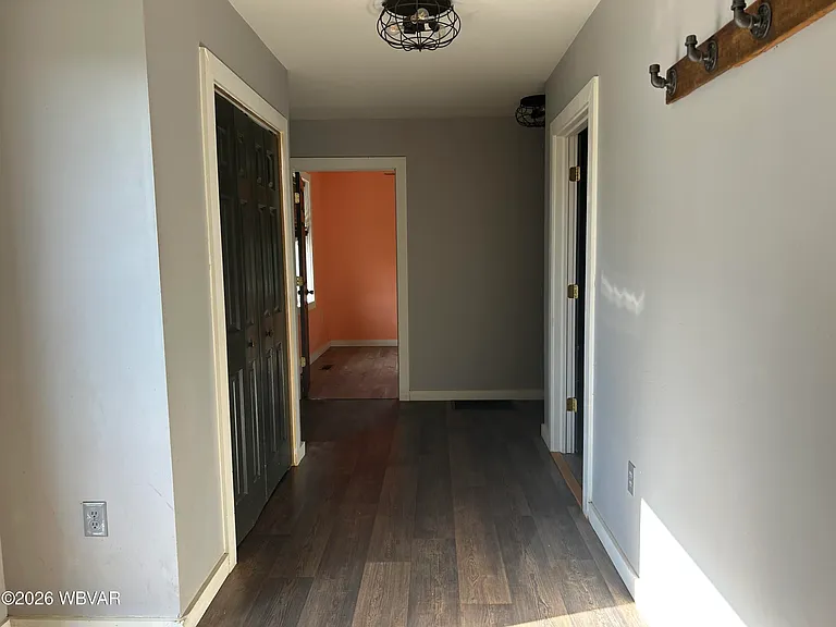 1820 Blanchard Ave — Photo 7