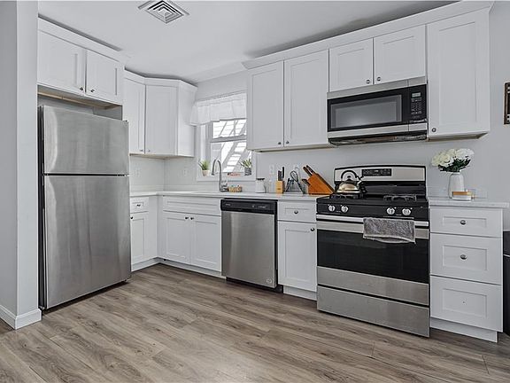 5th image of 61 Joslin St