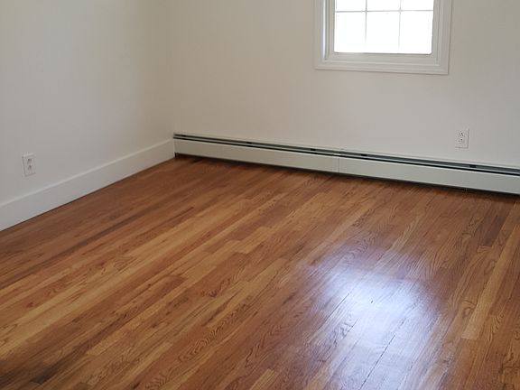 4th image of 11411 144th St