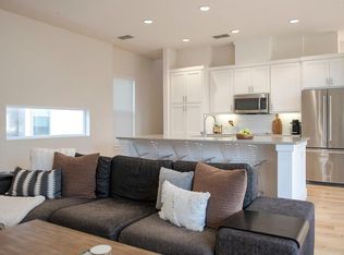 2452 Thatcher Dr, Dallas, TX 75206