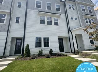 1030 Zelkova Ln #1, Chapel Hill, NC 27517