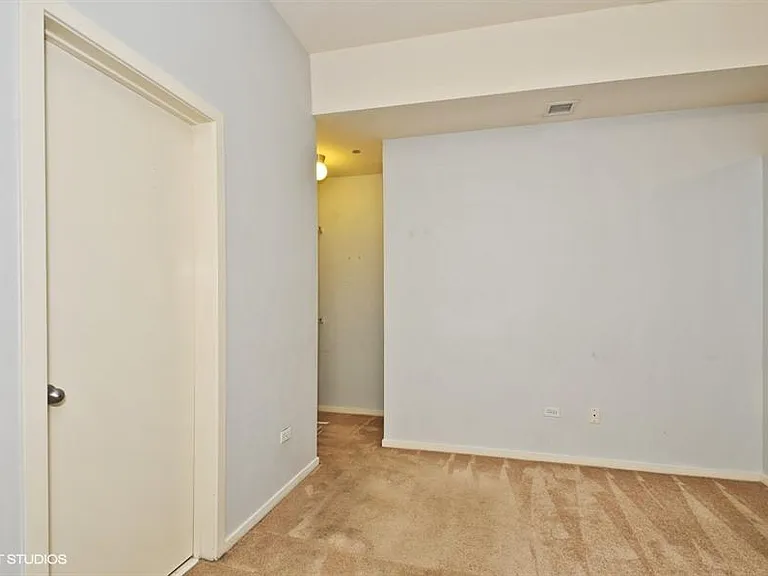 208 W Washington St #802 — Photo 2
