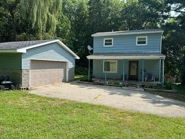 W10306 Tipperary Rd, Poynette, WI 53955
