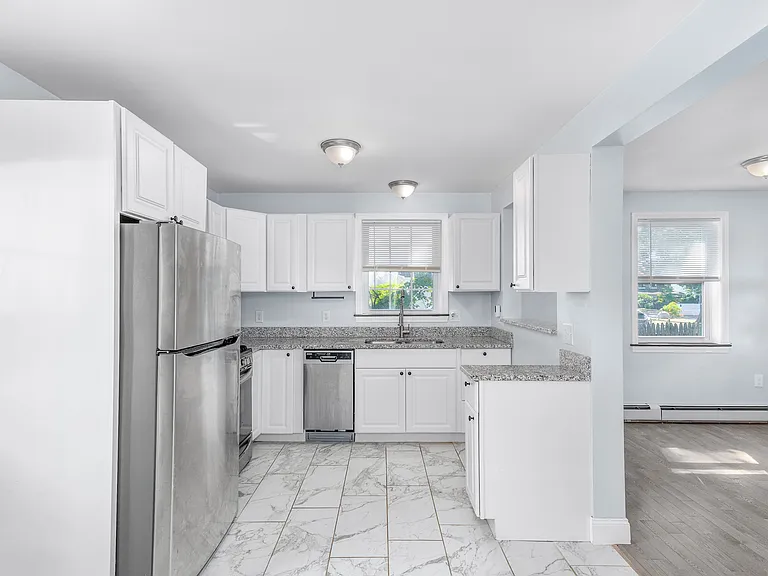 46 N Shore Dr — Photo 6
