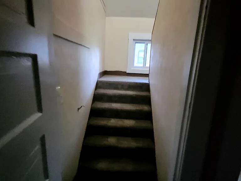 2266 Grandview Ave — Photo 41