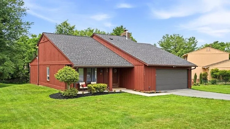 15004 Dufief Dr — Photo 21