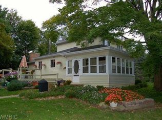 1623 W Chicago Rd, Niles, MI 49120