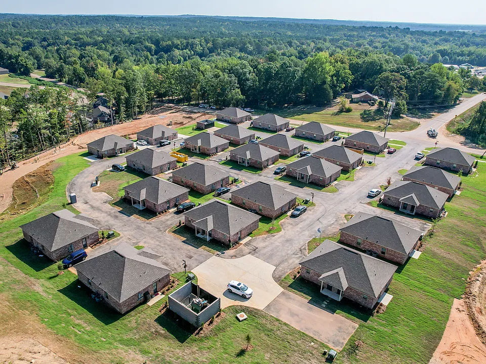 101 Quiet Pine Cir