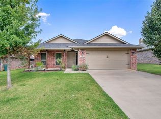1917 Ridgecrest Ln, Sherman, TX 75092