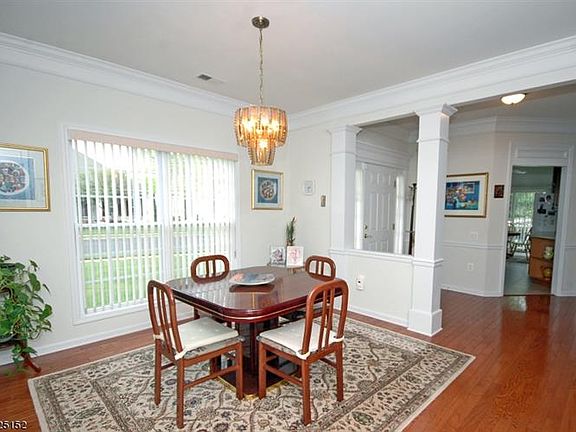 3rd image of 240 Longwood Ln