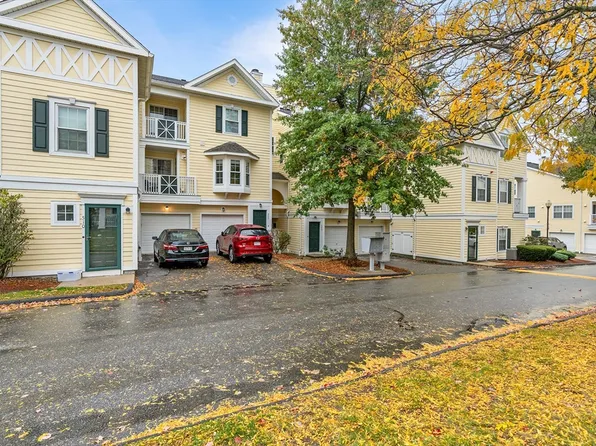 508 Gazebo Cir #508, Reading, MA 01867